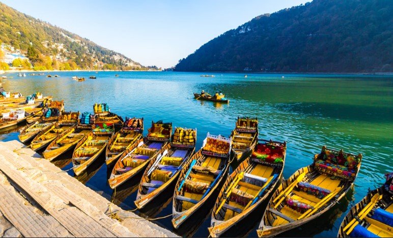 Famous Lake in Delhi